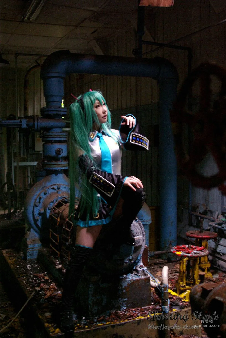 サク (绫香 Saku Ayaka) 《VOCALOID》Hatsune Miku [Shooting Star's] 寫真集 50