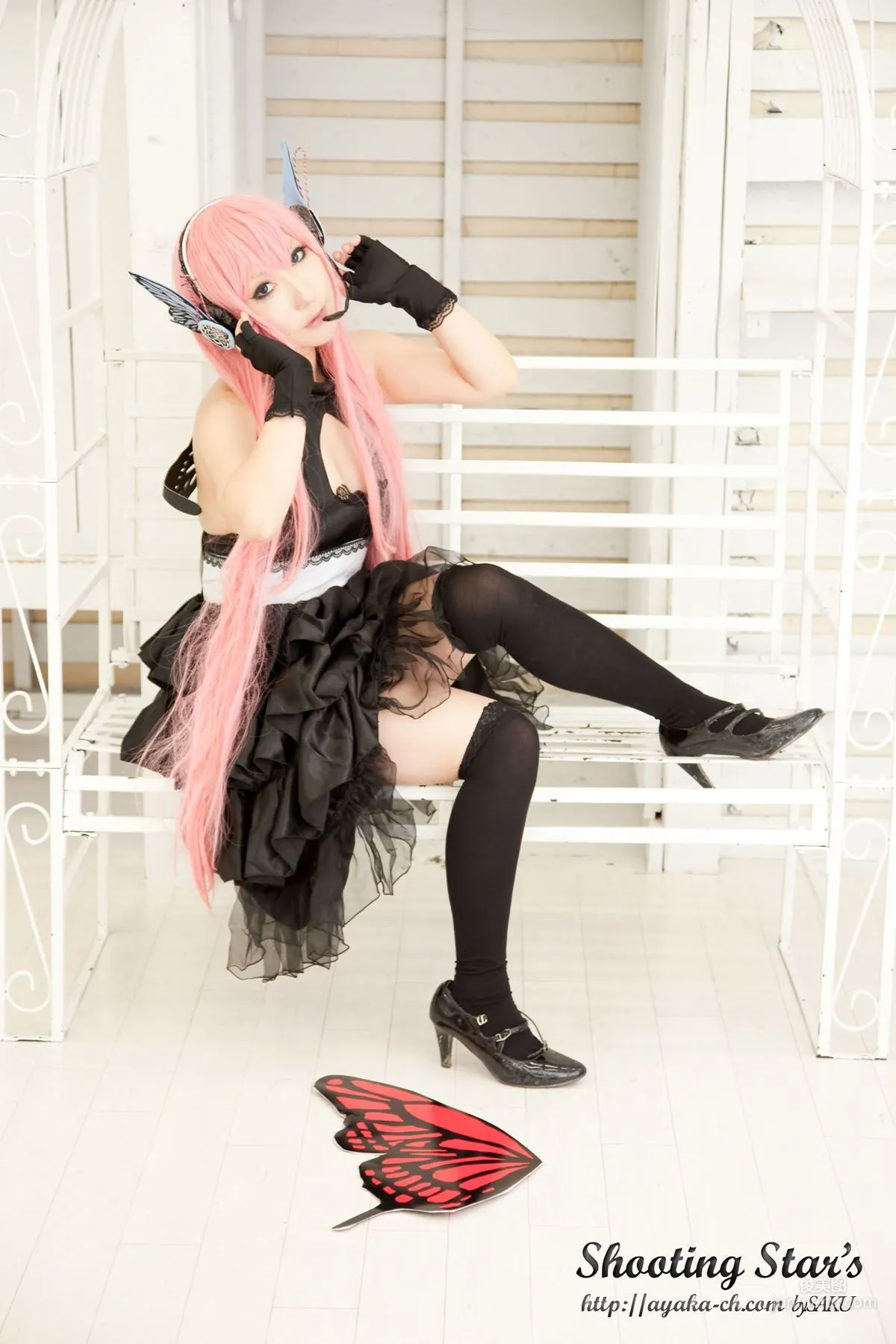 绫香 (Sakuサク) 《VOCALOID》 Megurine Luka [Shooting Star's] 寫真集 72