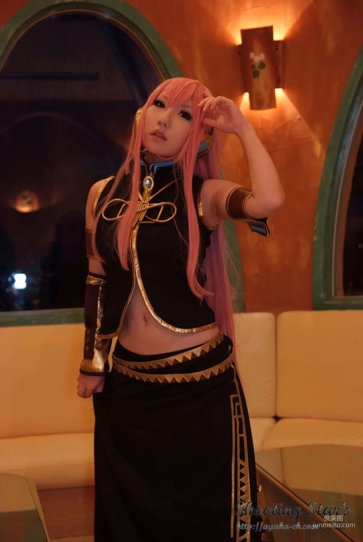 绫香 (Sakuサク) 《VOCALOID》 Megurine Luka [Shooting Star's] 寫真集 133