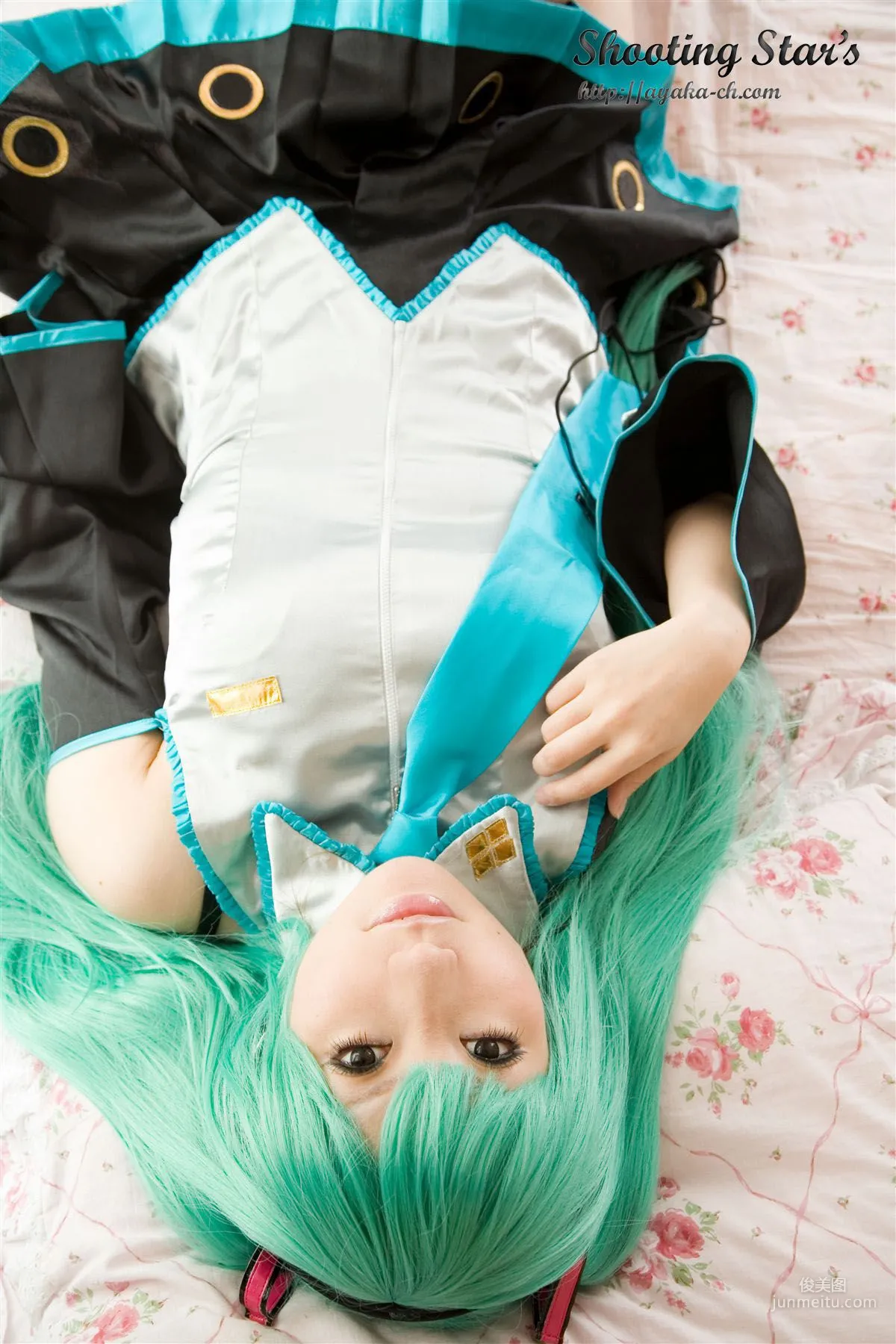 サク (绫香 Saku Ayaka) 《VOCALOID》Hatsune Miku [Shooting Star's] 寫真集 27
