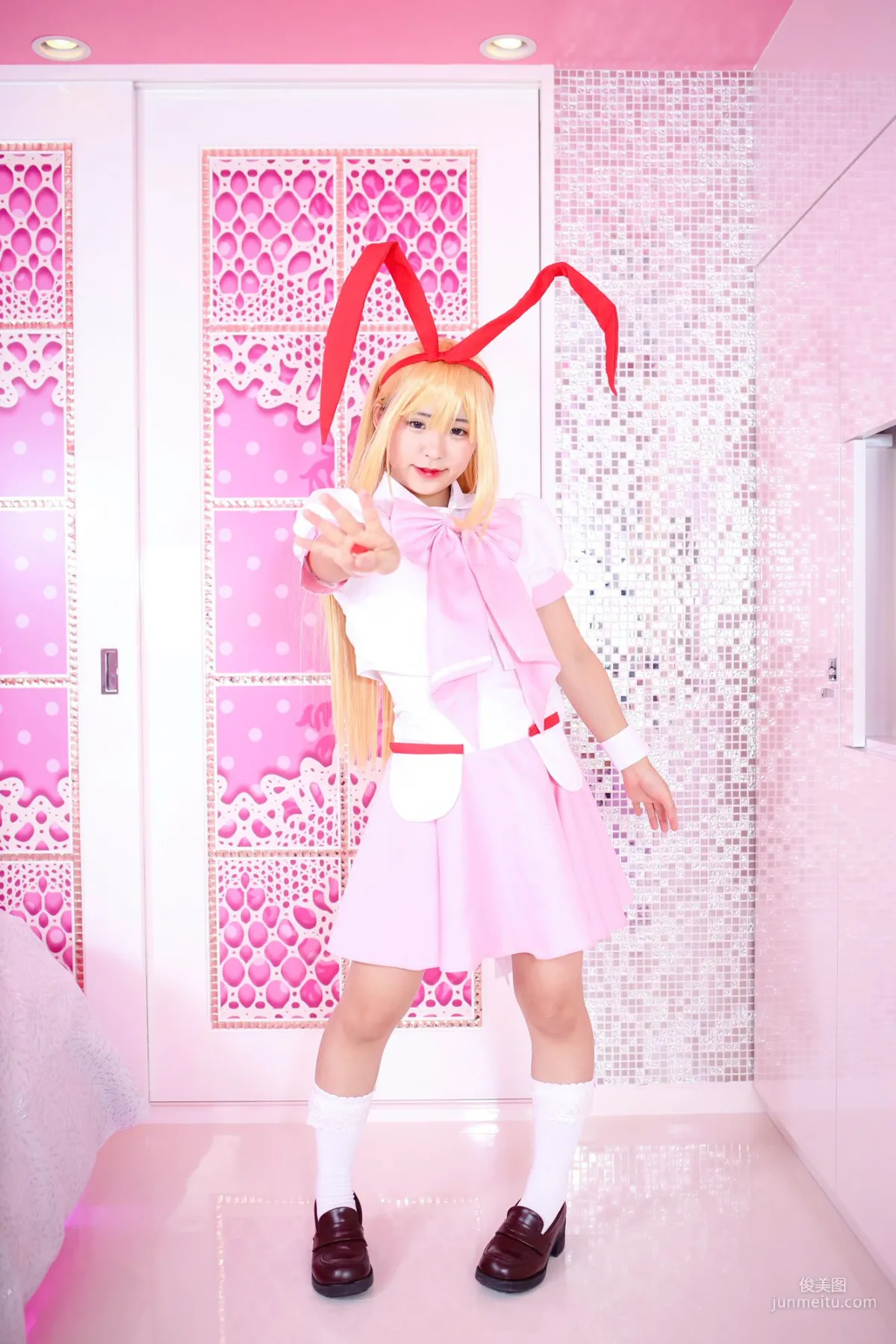 Komugi(こむぎ) 《Saki》天江衣 [SEVEN D SISTERS] 写真集1