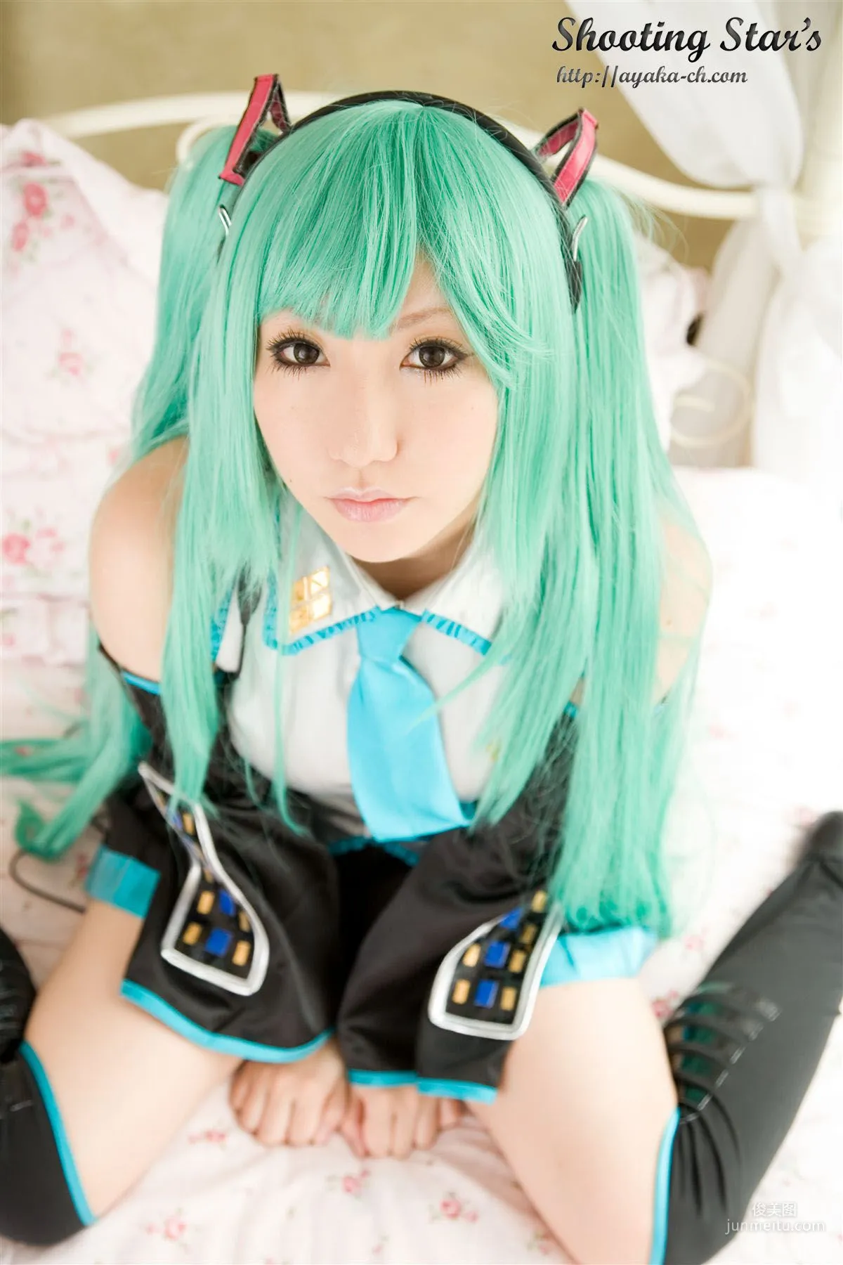 サク (绫香 Saku Ayaka) 《VOCALOID》Hatsune Miku [Shooting Star's] 寫真集 19