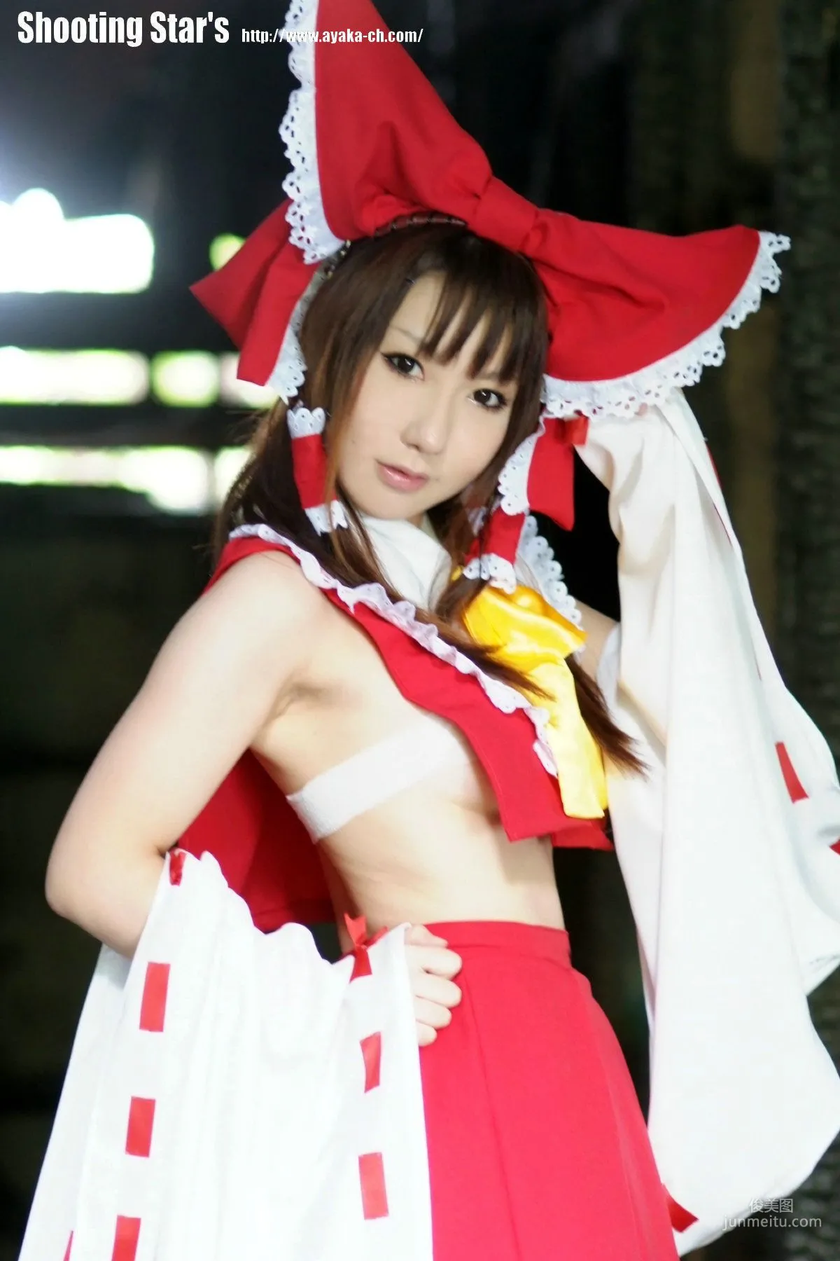 绫香 (Saku サク) 《Touhou Project》Hakurei Reimu+Kirisame Marisa [Shooting Star's] 寫真集 46