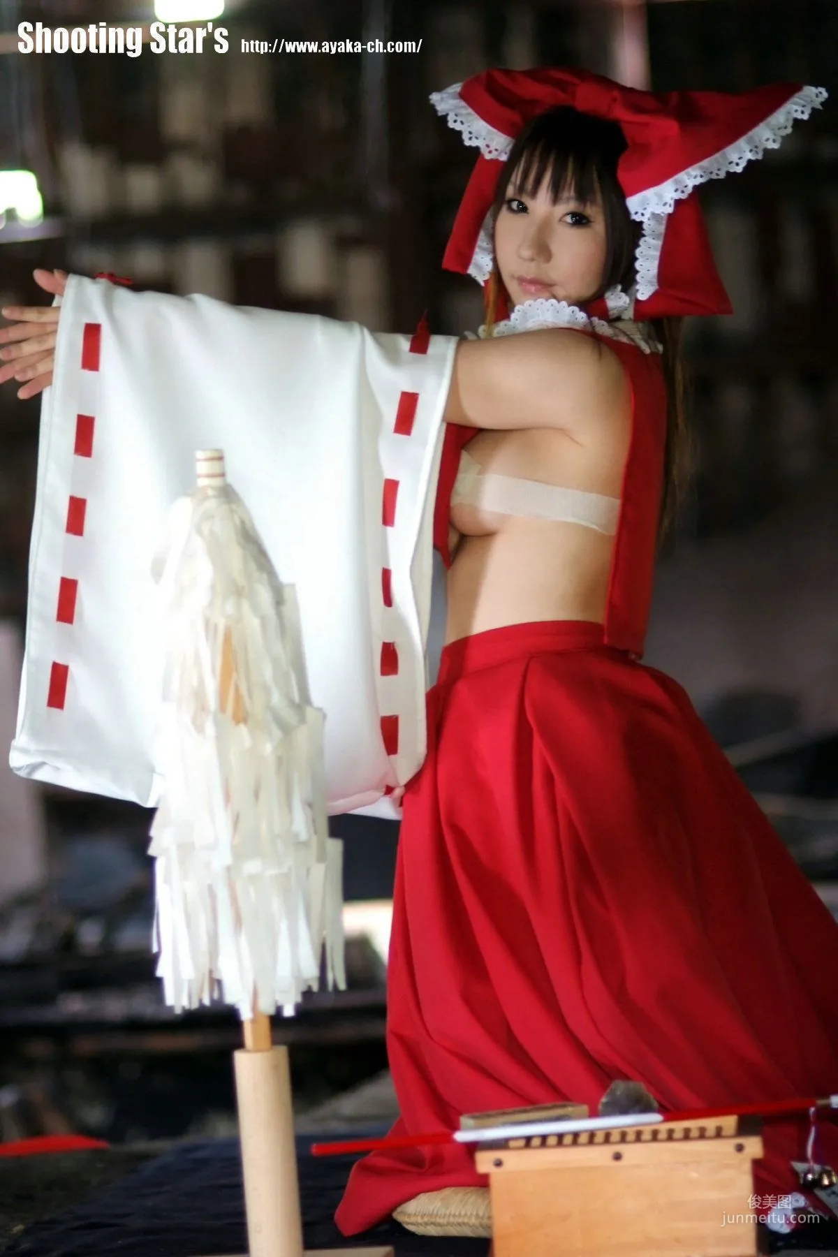 绫香 (Saku サク) 《Touhou Project》Hakurei Reimu+Kirisame Marisa [Shooting Star's] 寫真集 8