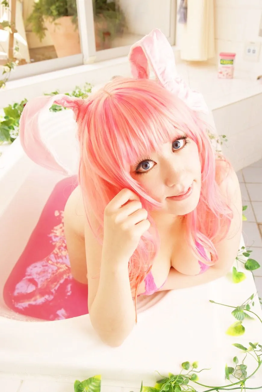 Ringo Mitsuki, The Ever-Changing Assassin Melona Photo Set photo 28