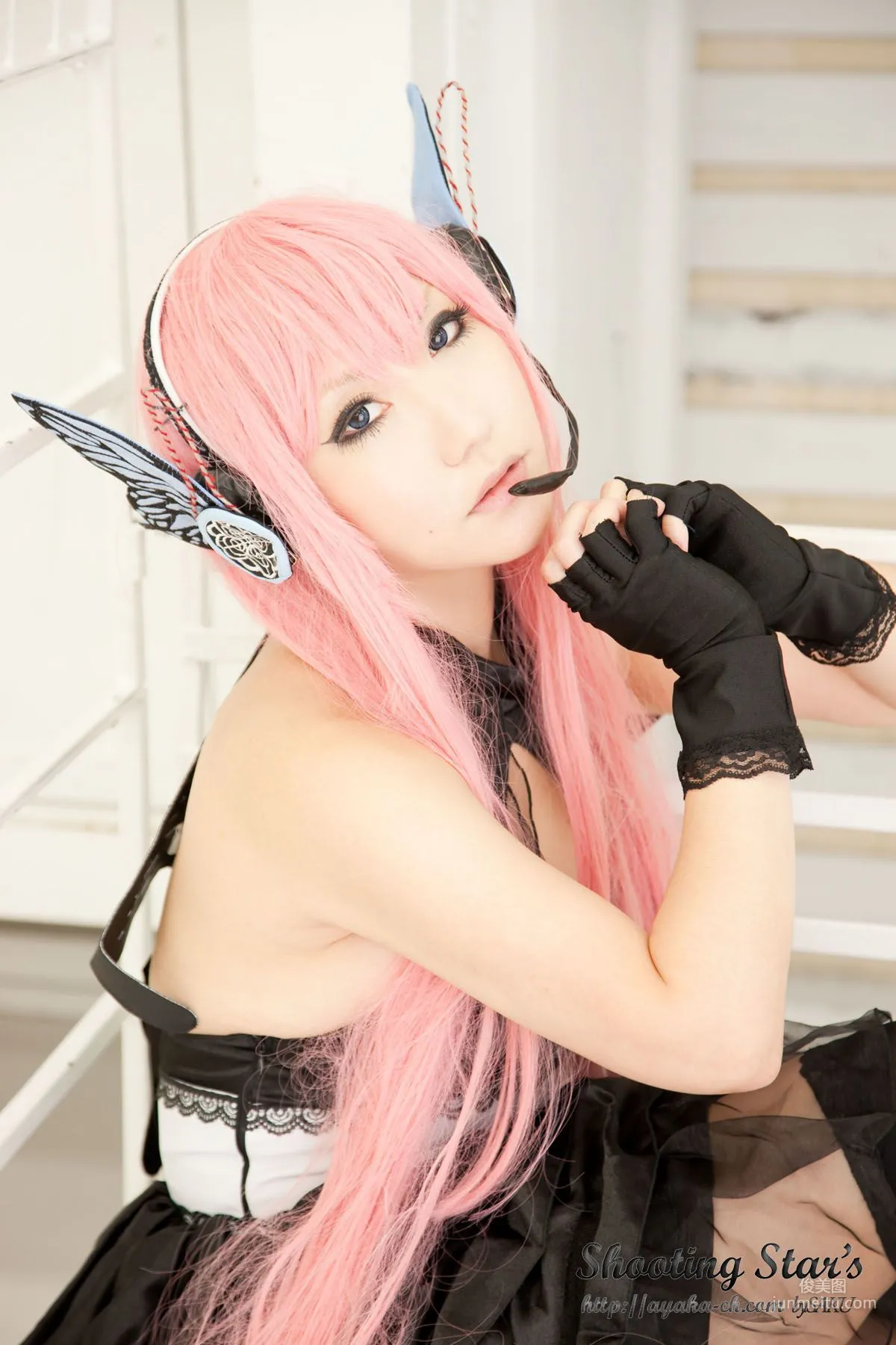 绫香 (Sakuサク) 《VOCALOID》 Megurine Luka [Shooting Star's] 寫真集 71