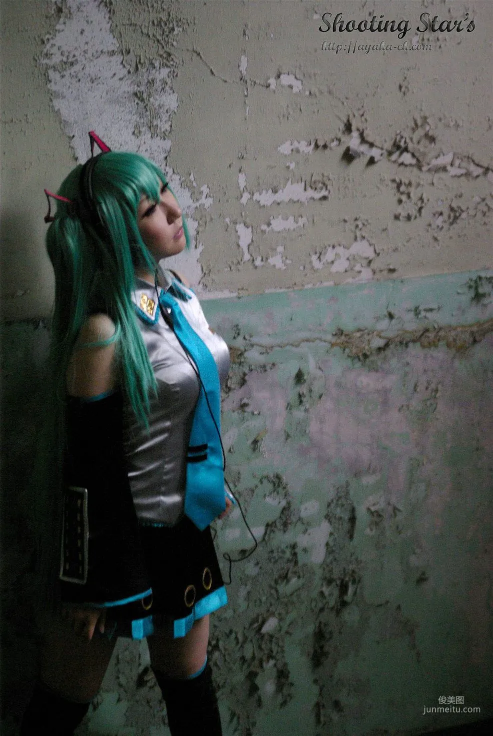 サク (绫香 Saku Ayaka) 《VOCALOID》Hatsune Miku [Shooting Star's] 寫真集 64