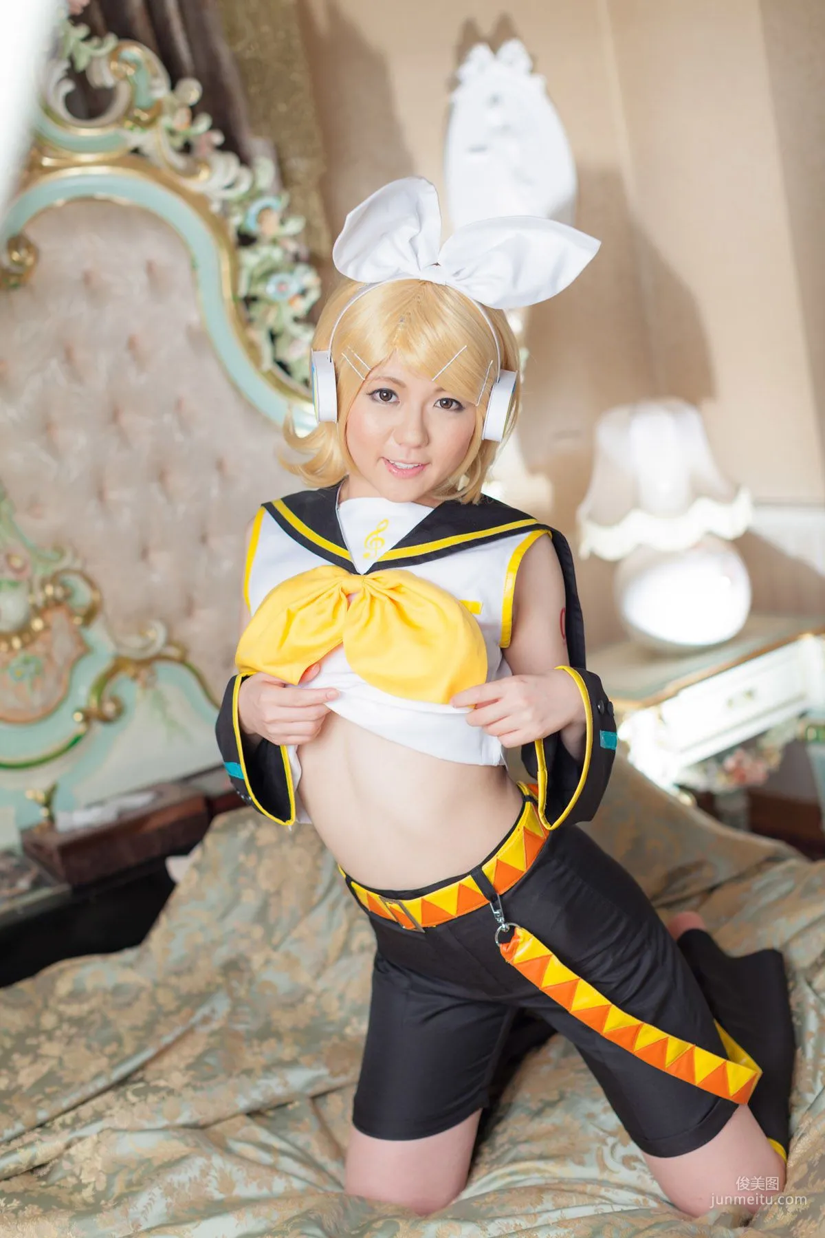 Mai Araki, VOCALOID Kagamine Rin [Cosplay Collection] Photo Set photo 49