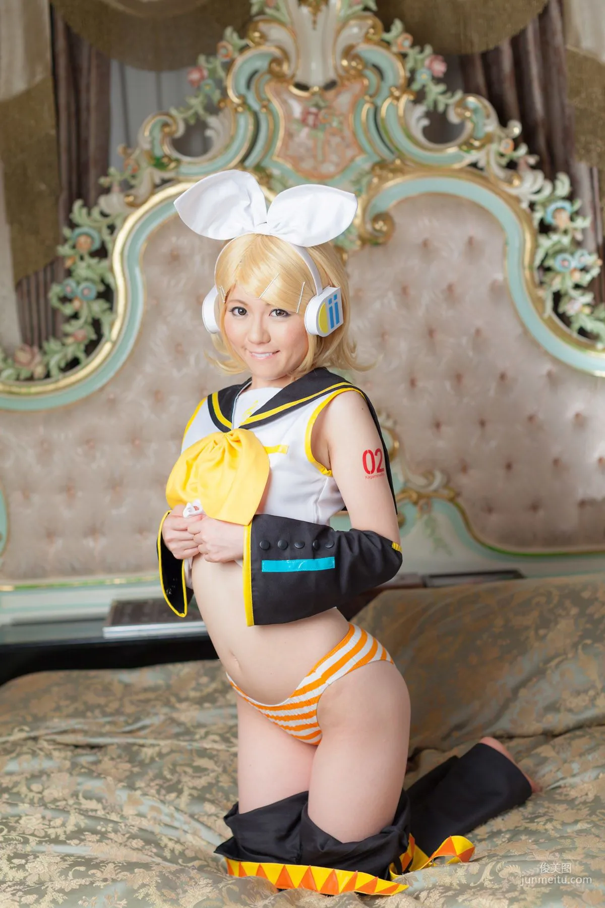 Mai Araki, VOCALOID Kagamine Rin [Cosplay Collection] Photo Set photo 74