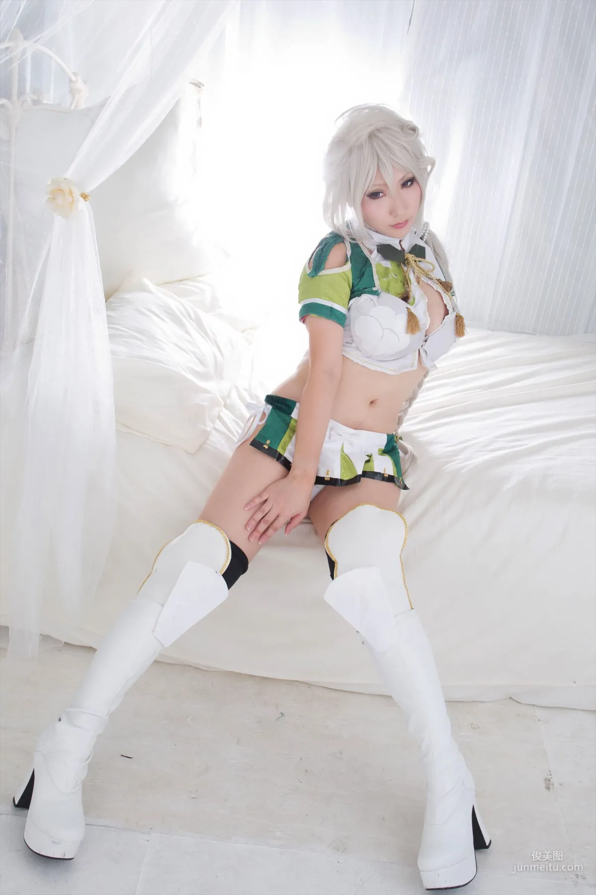 サク (绫香) 《Kantai Collection》Unryuu+Zuikaku+Syoukaku [Shooting Star's] 寫真集 14