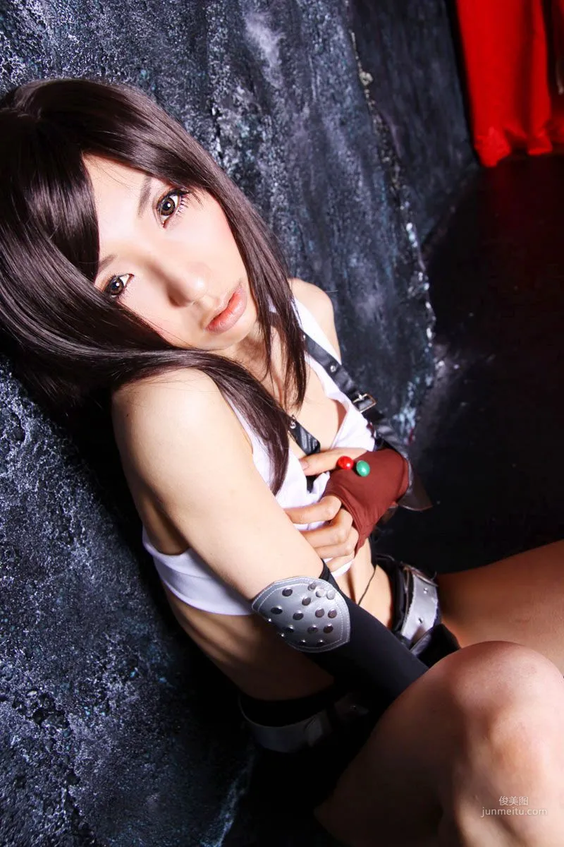 華群みさき 《Final Fantasy》Tifa Lockhart  [HONEY BUNNY] 写真集3