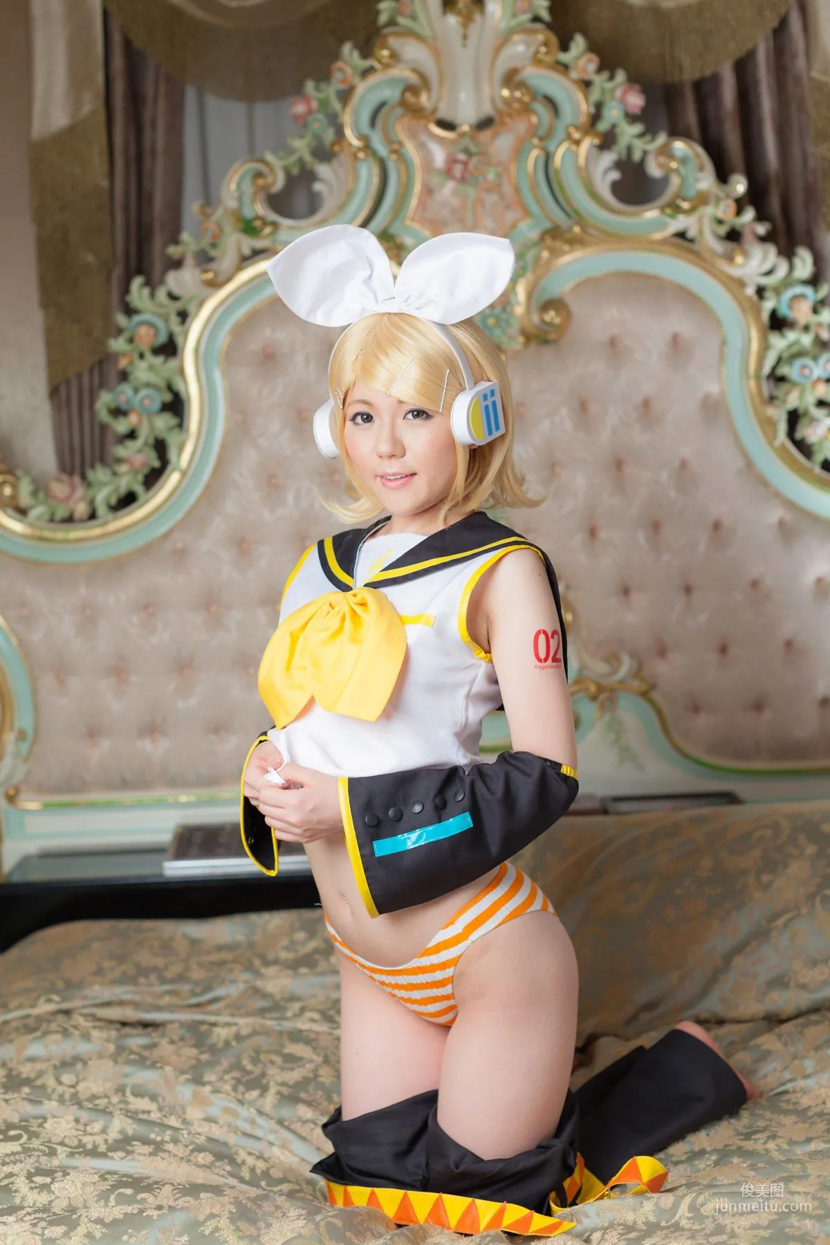 Mai Araki, VOCALOID Kagamine Rin [Cosplay Collection] Photo Set photo 71