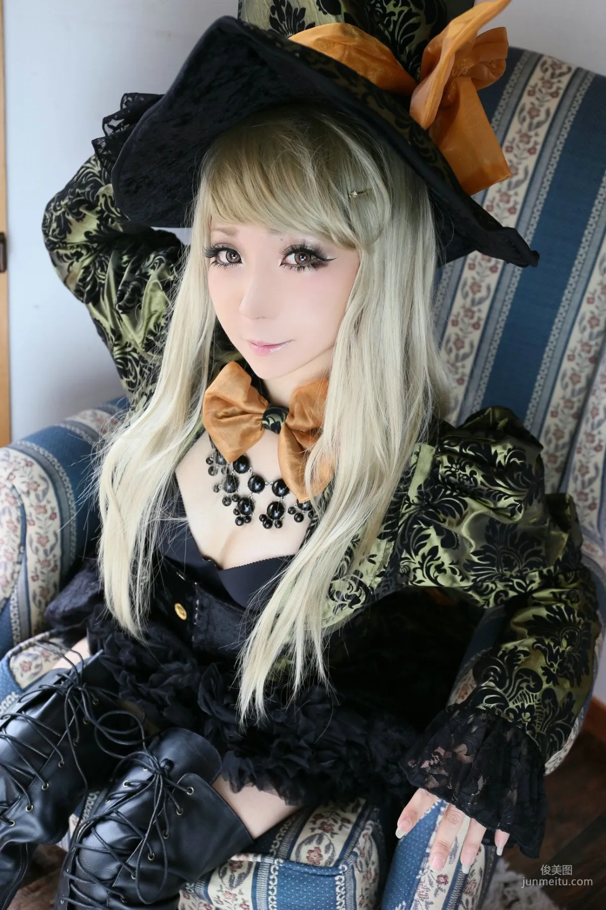 日暮らん 《Alice's Adventures in Wonderland》 Lite.Ver. [HBS] 寫真集 100