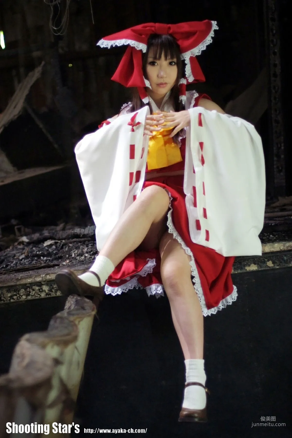 Saku Touhou Project Reimu Hakurei Photo Set photo 54