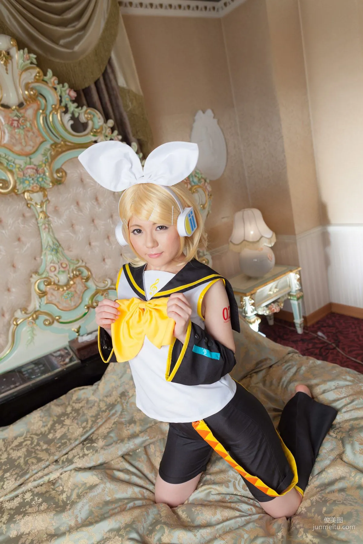 Mai Araki, VOCALOID Kagamine Rin [Cosplay Collection] Photo Set photo 33
