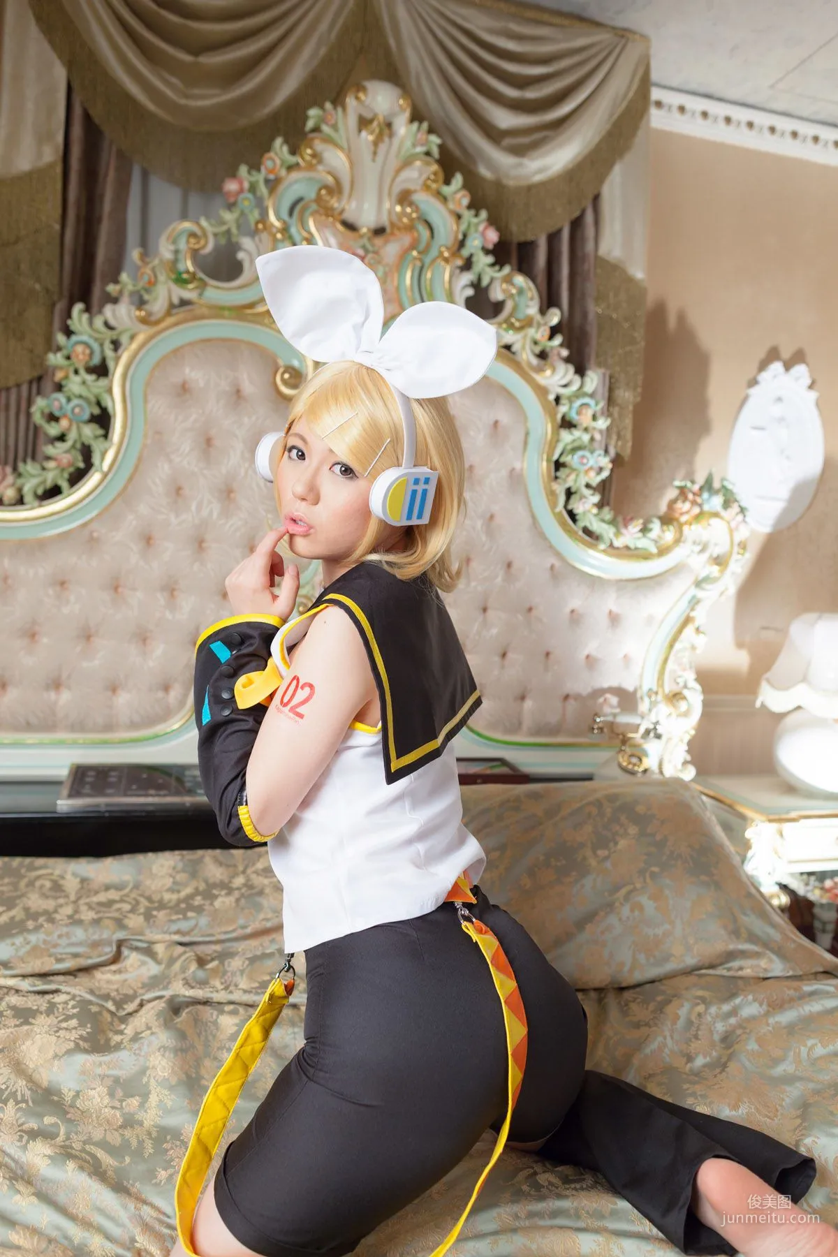 Mai Araki, VOCALOID Kagamine Rin [Cosplay Collection] Photo Set photo 61