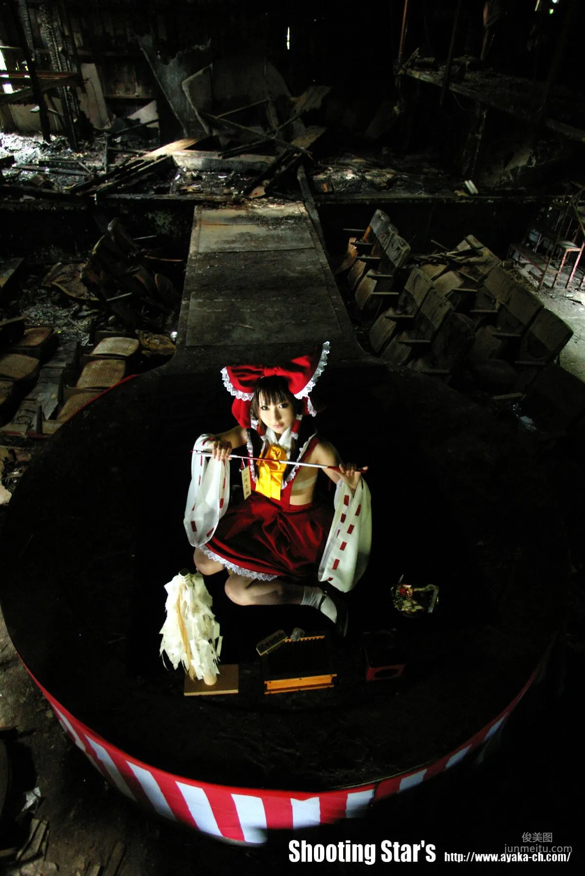 Saku Touhou Project Reimu Hakurei Photo Set photo 16