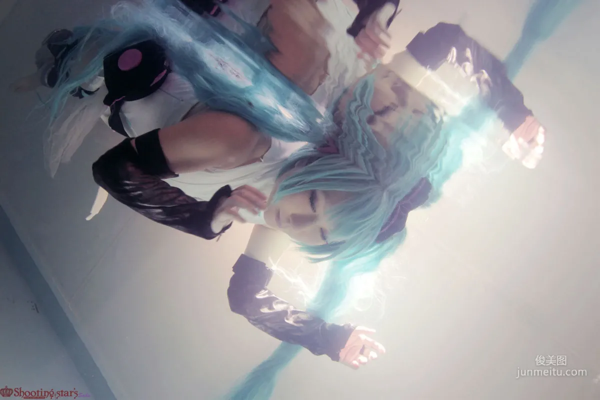 Saku: Cosplay Collection VOCALOID photo 9