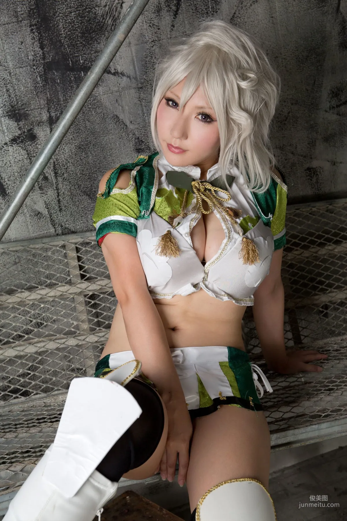 サク (绫香) 《Kantai Collection》Unryuu+Zuikaku+Syoukaku [Shooting Star's] 寫真集 9