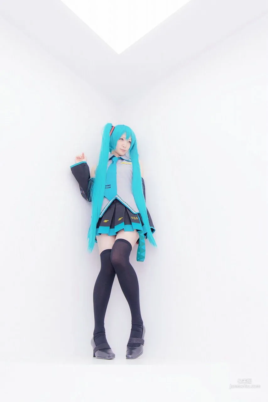 LeChat(るしゃ) 《VOCALOID》 [踴るねこ人間] 寫真集 2