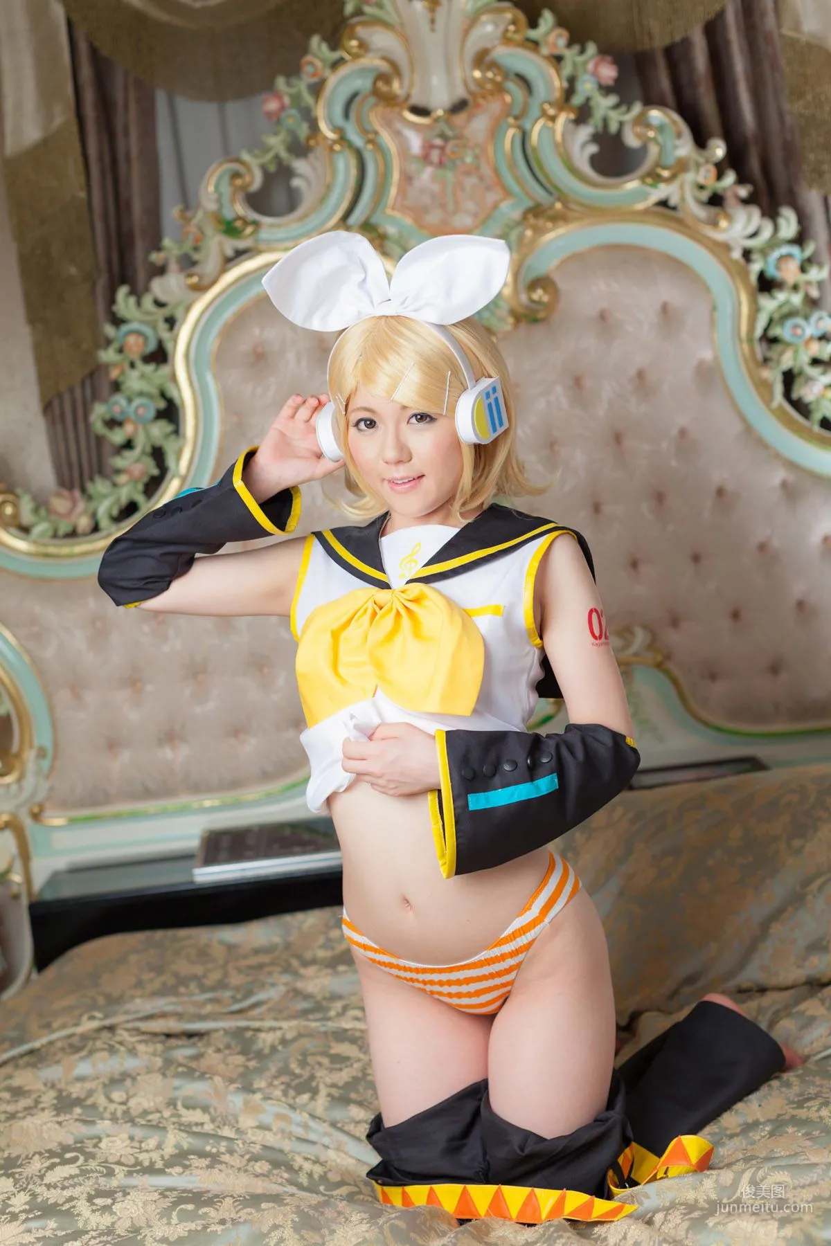 Mai Araki, VOCALOID Kagamine Rin [Cosplay Collection] Photo Set photo 75
