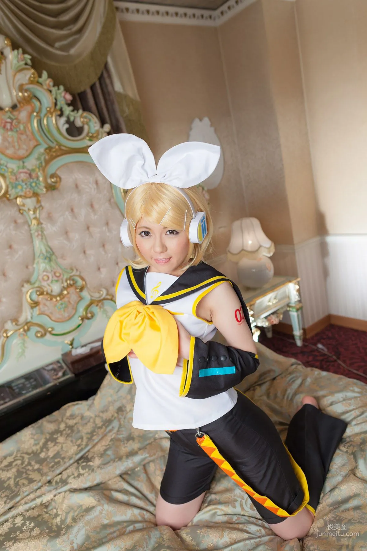 Mai Araki, VOCALOID Kagamine Rin [Cosplay Collection] Photo Set photo 37