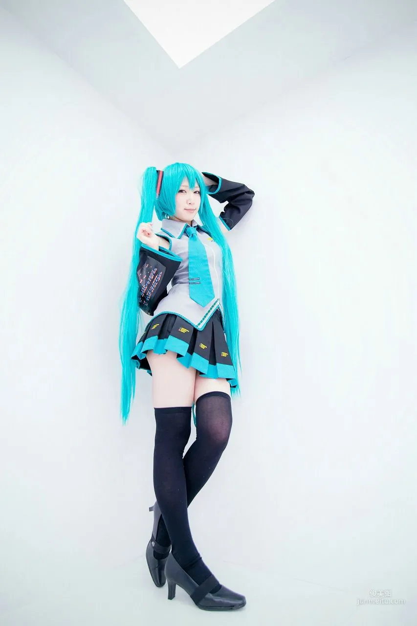 LeChat(るしゃ) 《VOCALOID》 [踴るねこ人間] 寫真集 4