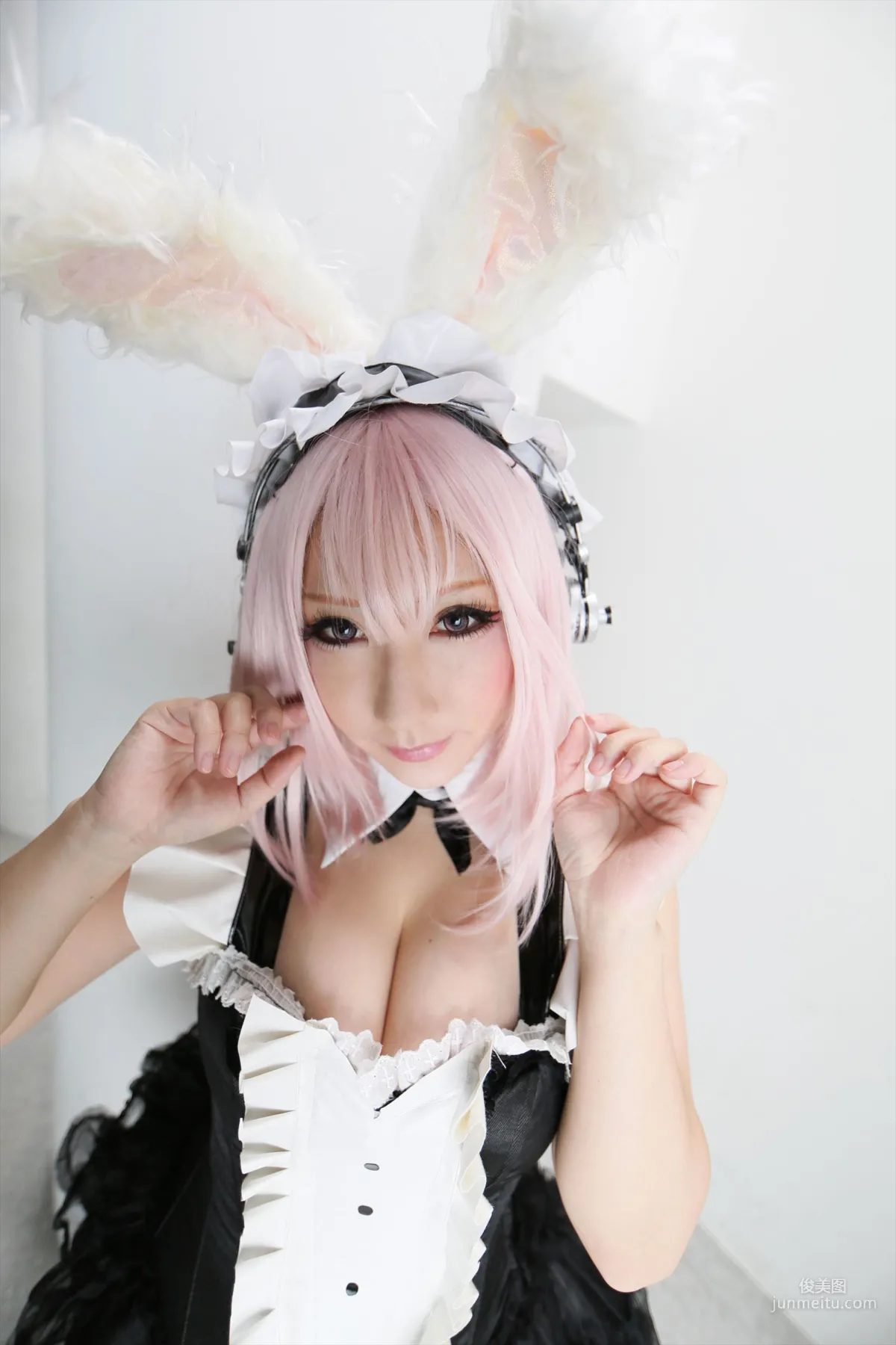 サク (Saku) 《Sonicomi》Super Sonico [Shooting Star's] 寫真集 2