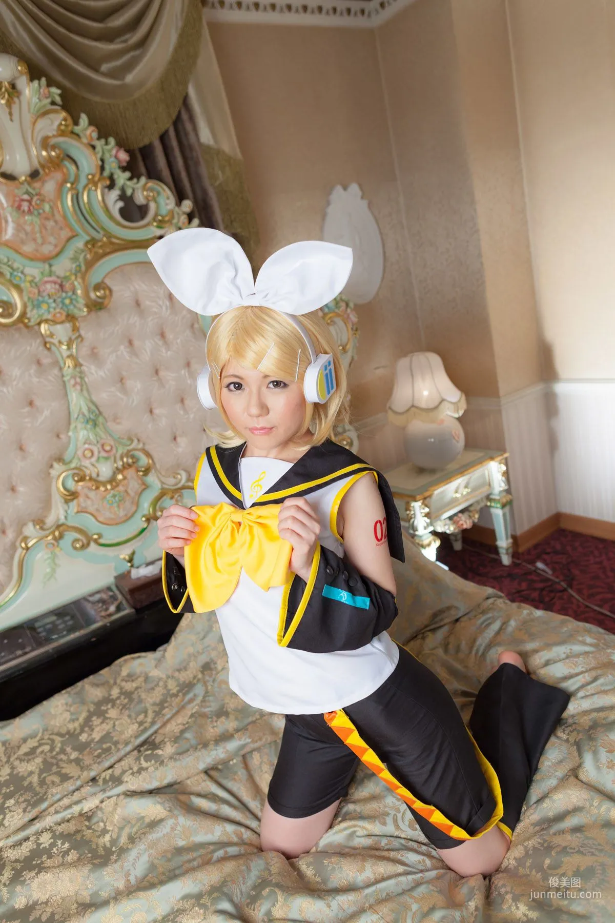 Mai Araki, VOCALOID Kagamine Rin [Cosplay Collection] Photo Set photo 32
