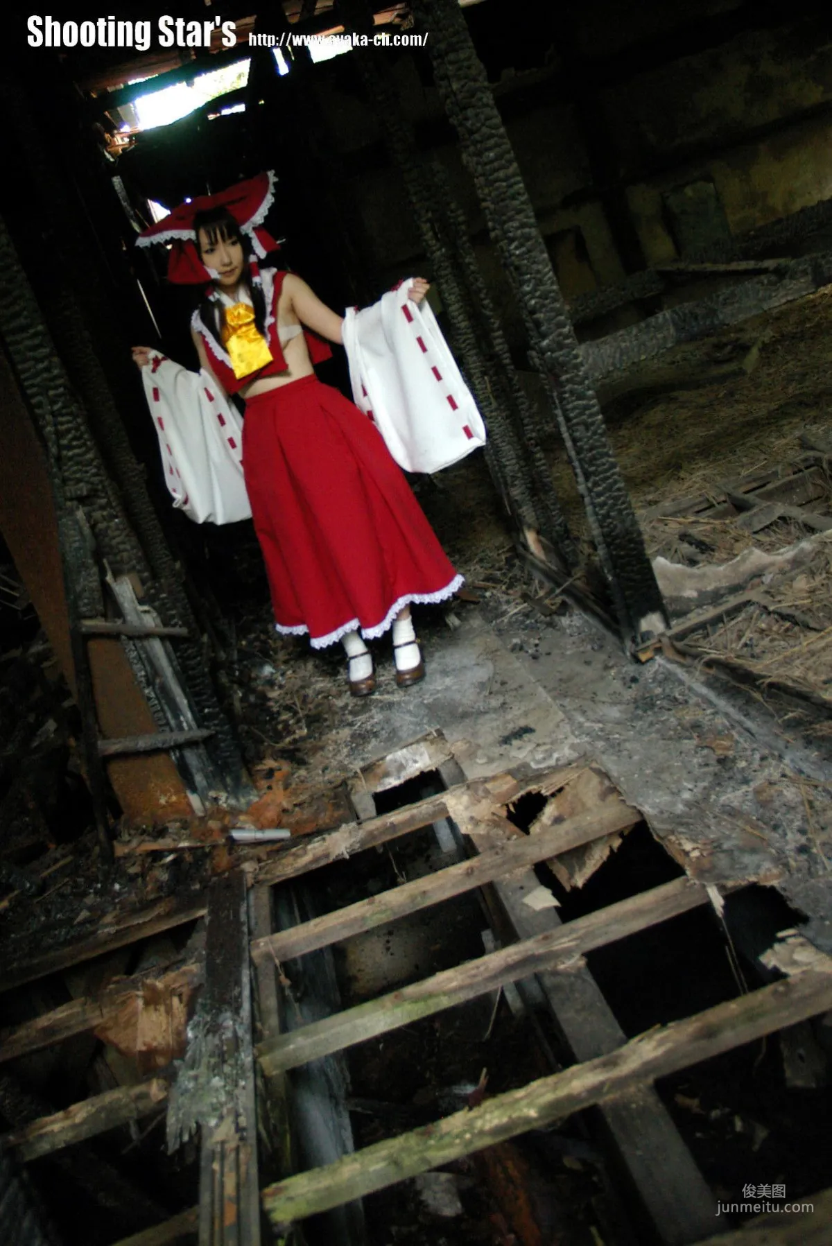Saku Touhou Project Reimu Hakurei Photo Set photo 34