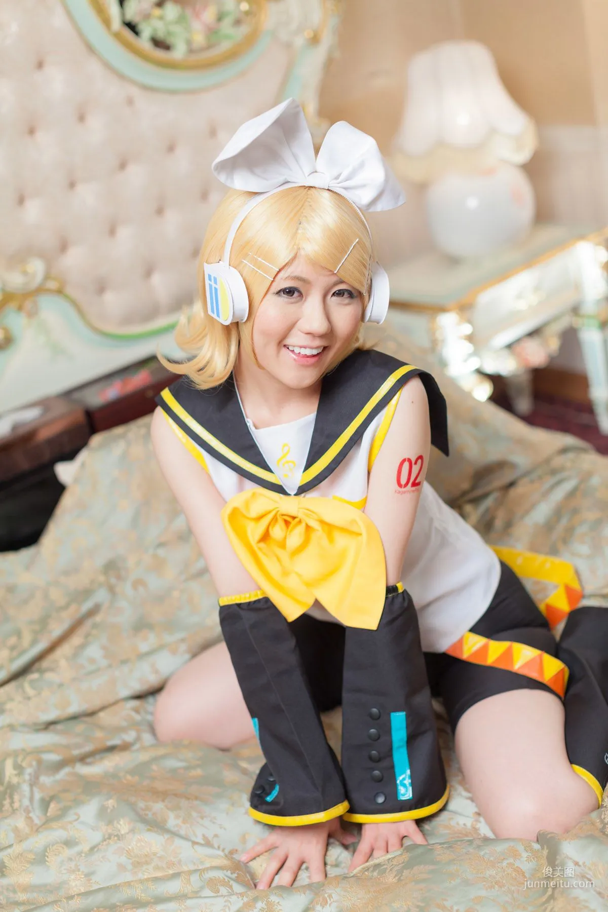 Mai Araki, VOCALOID Kagamine Rin [Cosplay Collection] Photo Set photo 9