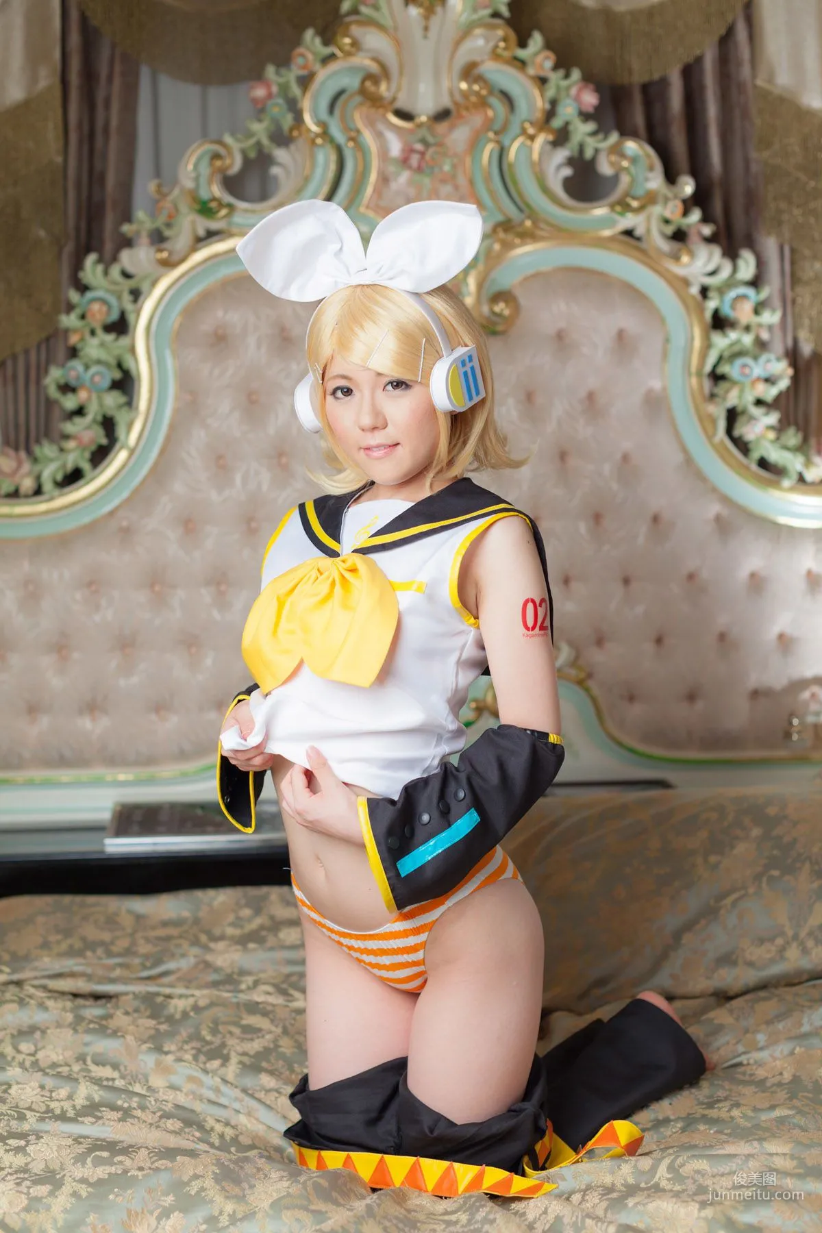 Mai Araki, VOCALOID Kagamine Rin [Cosplay Collection] Photo Set photo 70