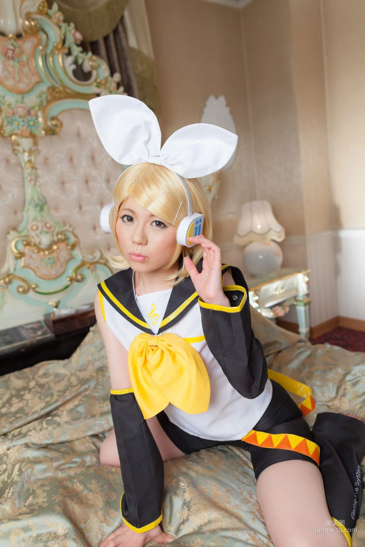 Mai Araki, VOCALOID Kagamine Rin [Cosplay Collection] Photo Set photo 30