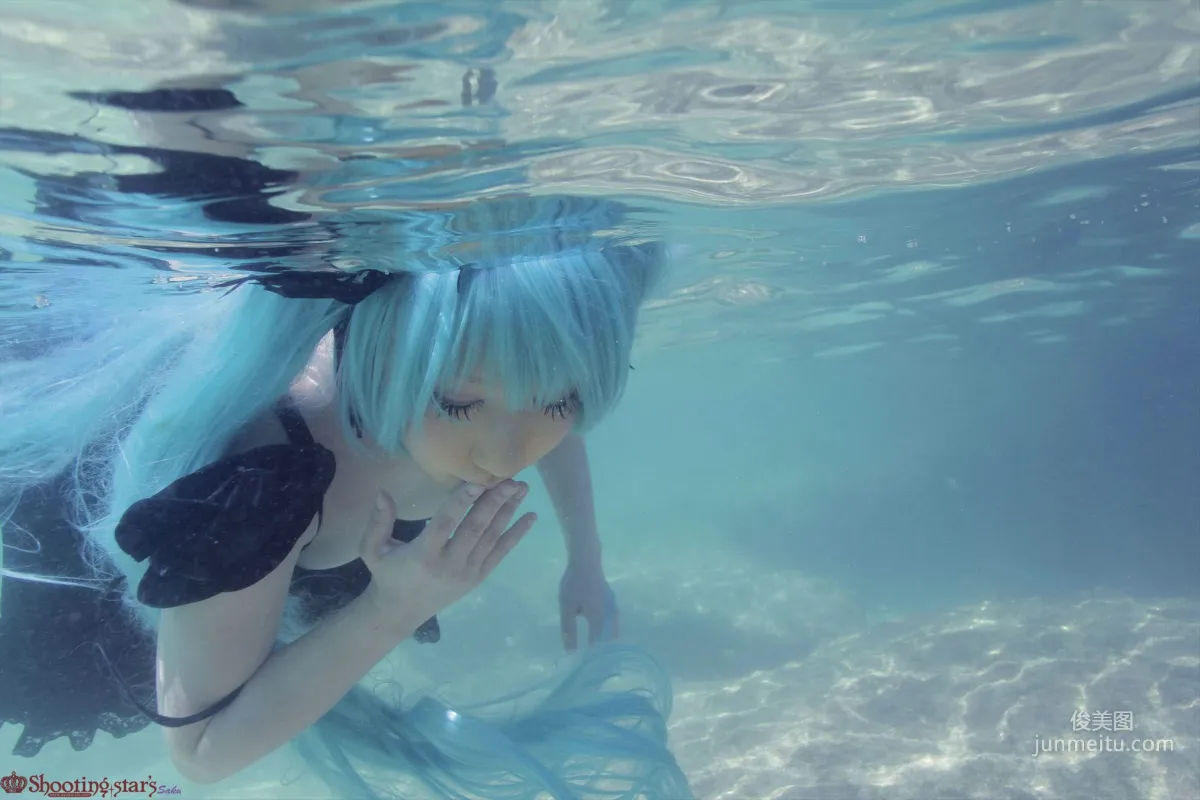 サク (Saku) 《VOCALOID》Miku+GUMI+MEIKO [Shooting Star's] 寫真集 47