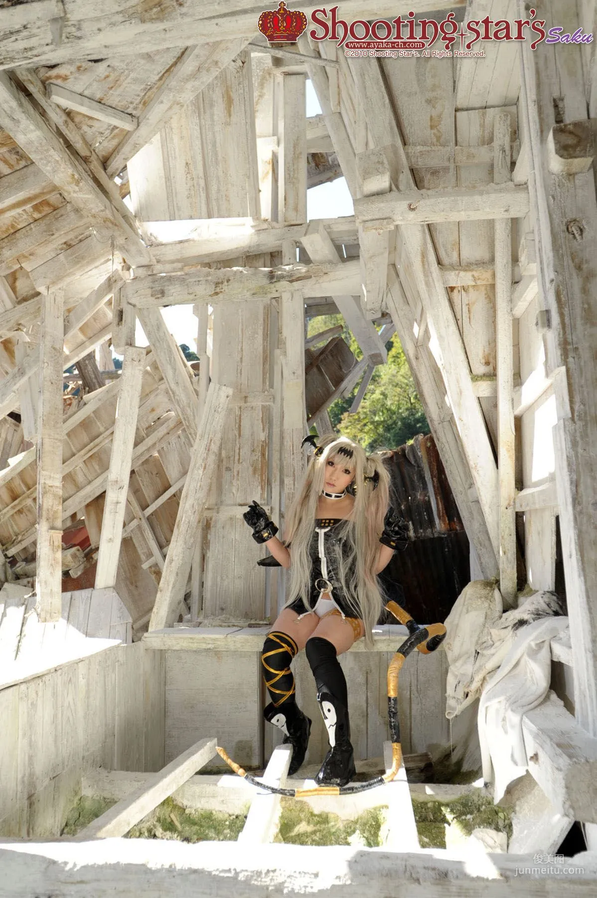 Saku (Ayaka) 'Queen's Blade' Alice [Shooting Star's] Photo Set photo 29