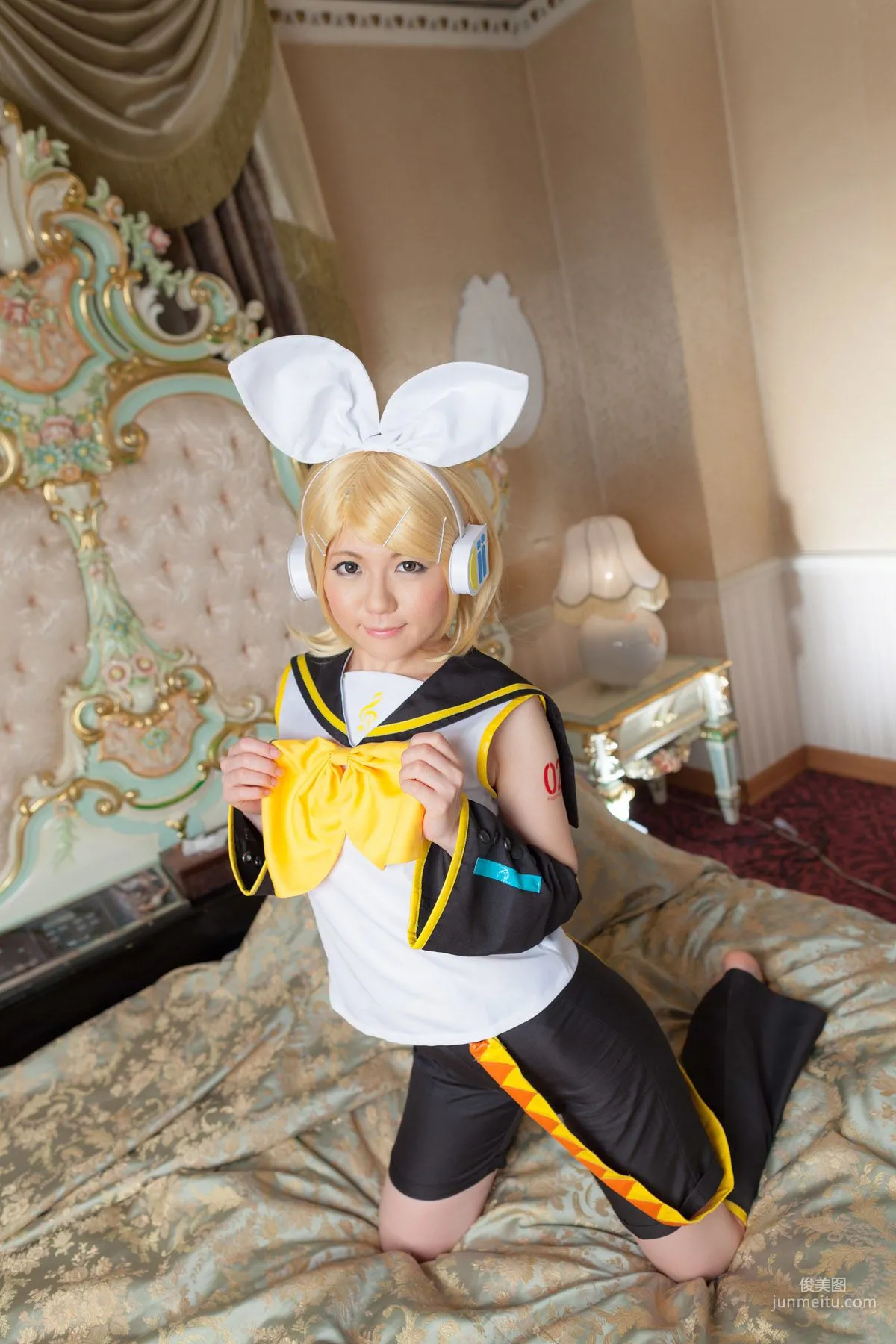 Mai Araki, VOCALOID Kagamine Rin [Cosplay Collection] Photo Set photo 31