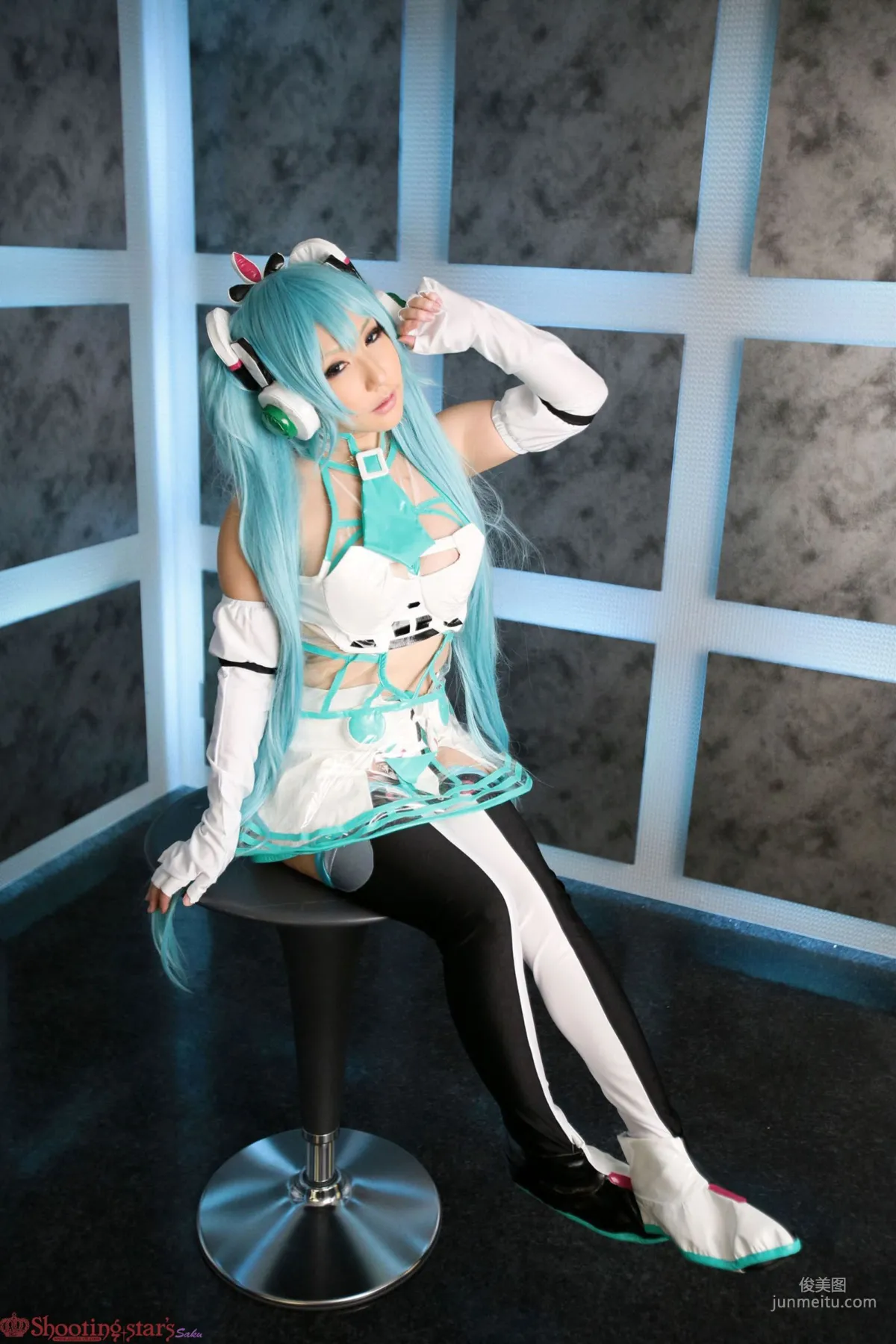 Saku: Cosplay Collection VOCALOID photo 36