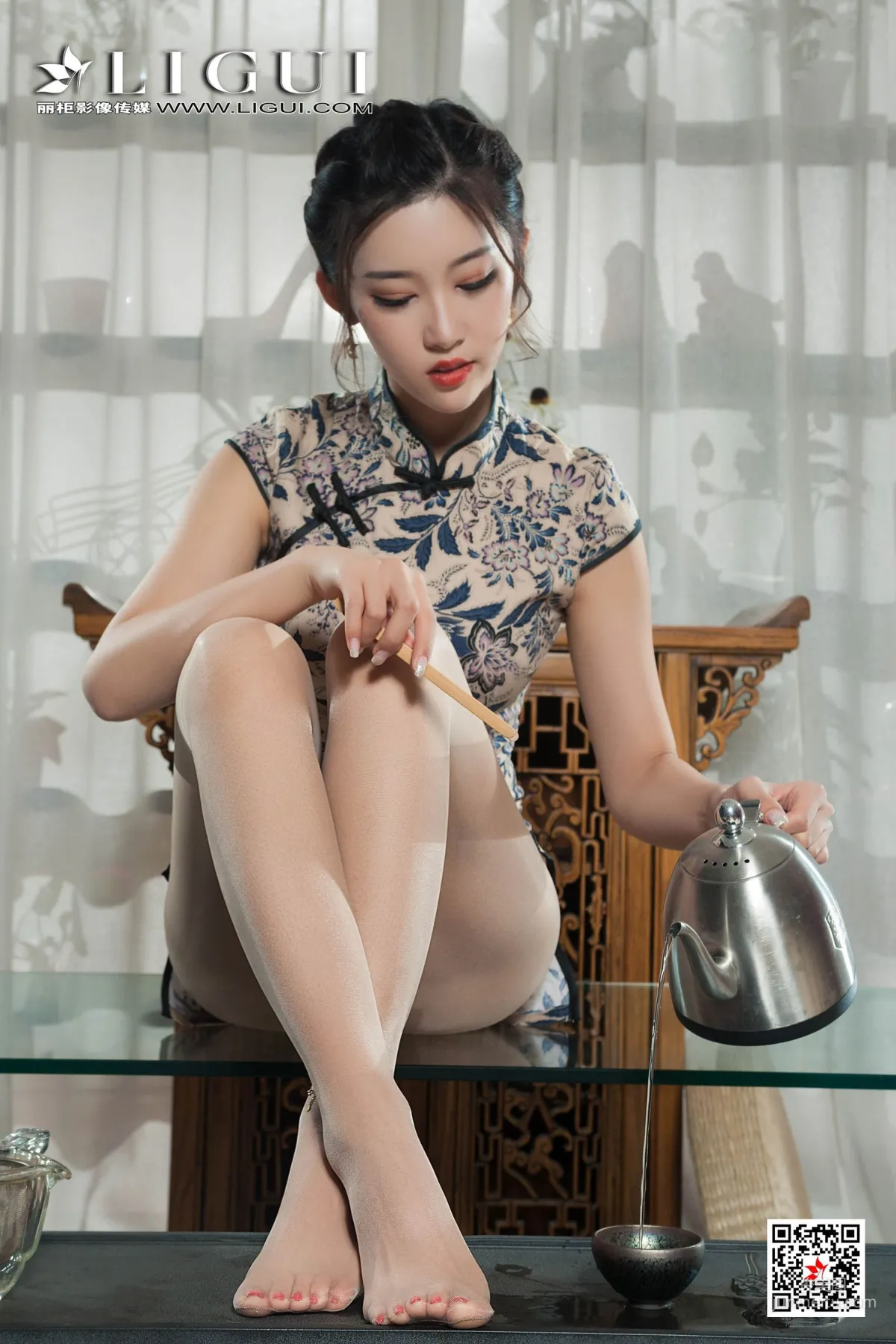 腿模筱筱《旗袍茶足》 [丽柜Ligui] 网络丽人 35
