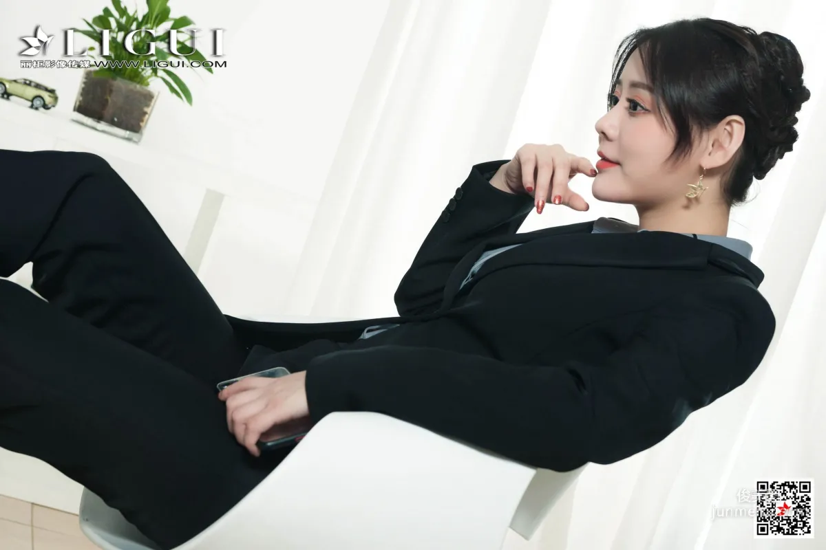 苏曼《紧身裤OL女郎》 [丽柜Ligui] 网络丽人 写真集32
