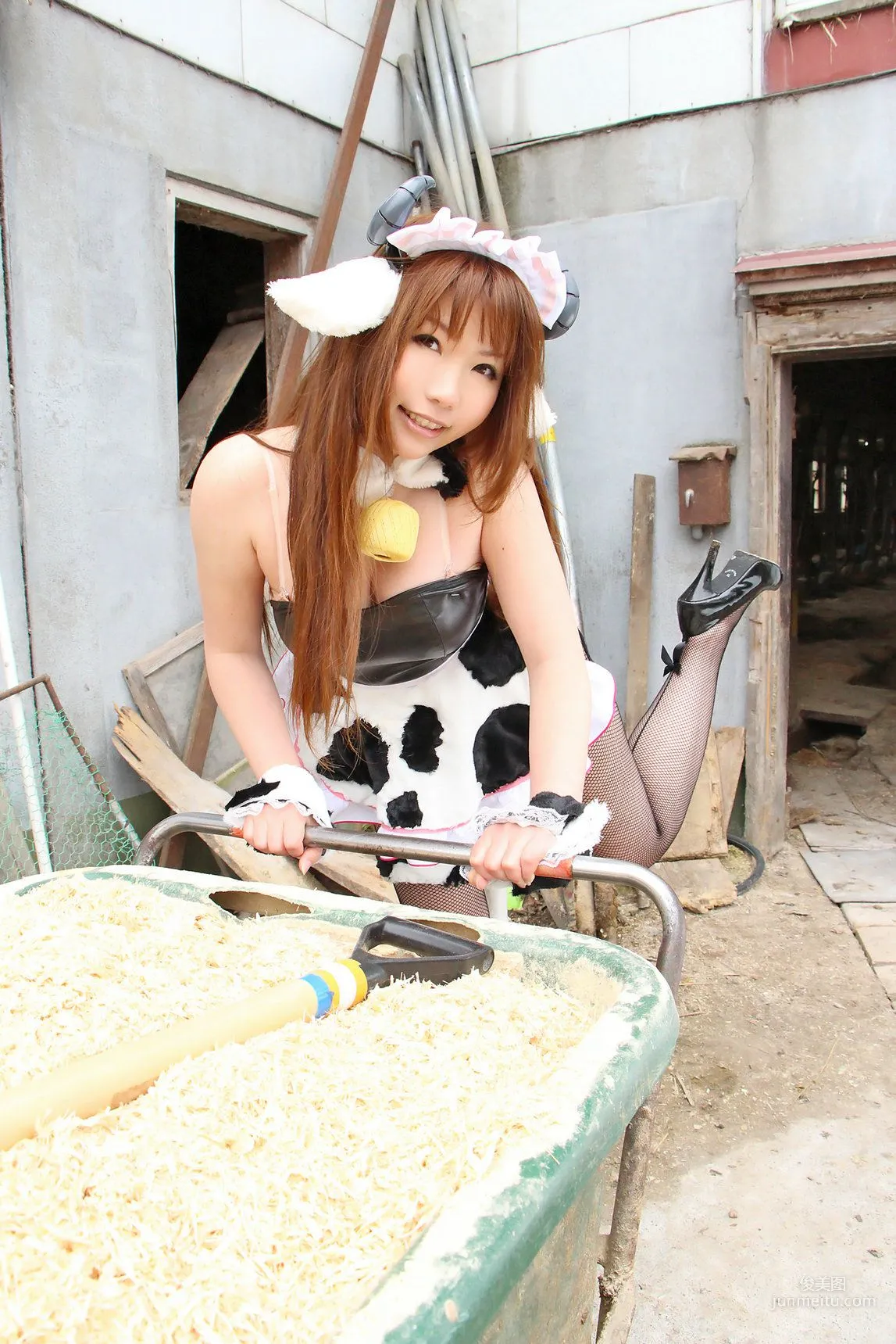 日暮玲(日暮りん) [Holstein] Ushi-musume [日暮企畫] 寫真集 15