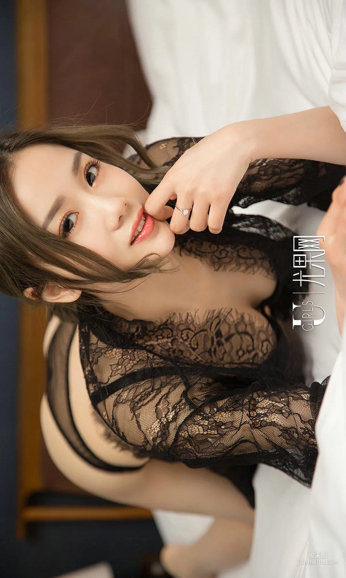 顔亦汐《蕾絲妝》 [尤果圈愛尤物] No.1383 寫真集 30