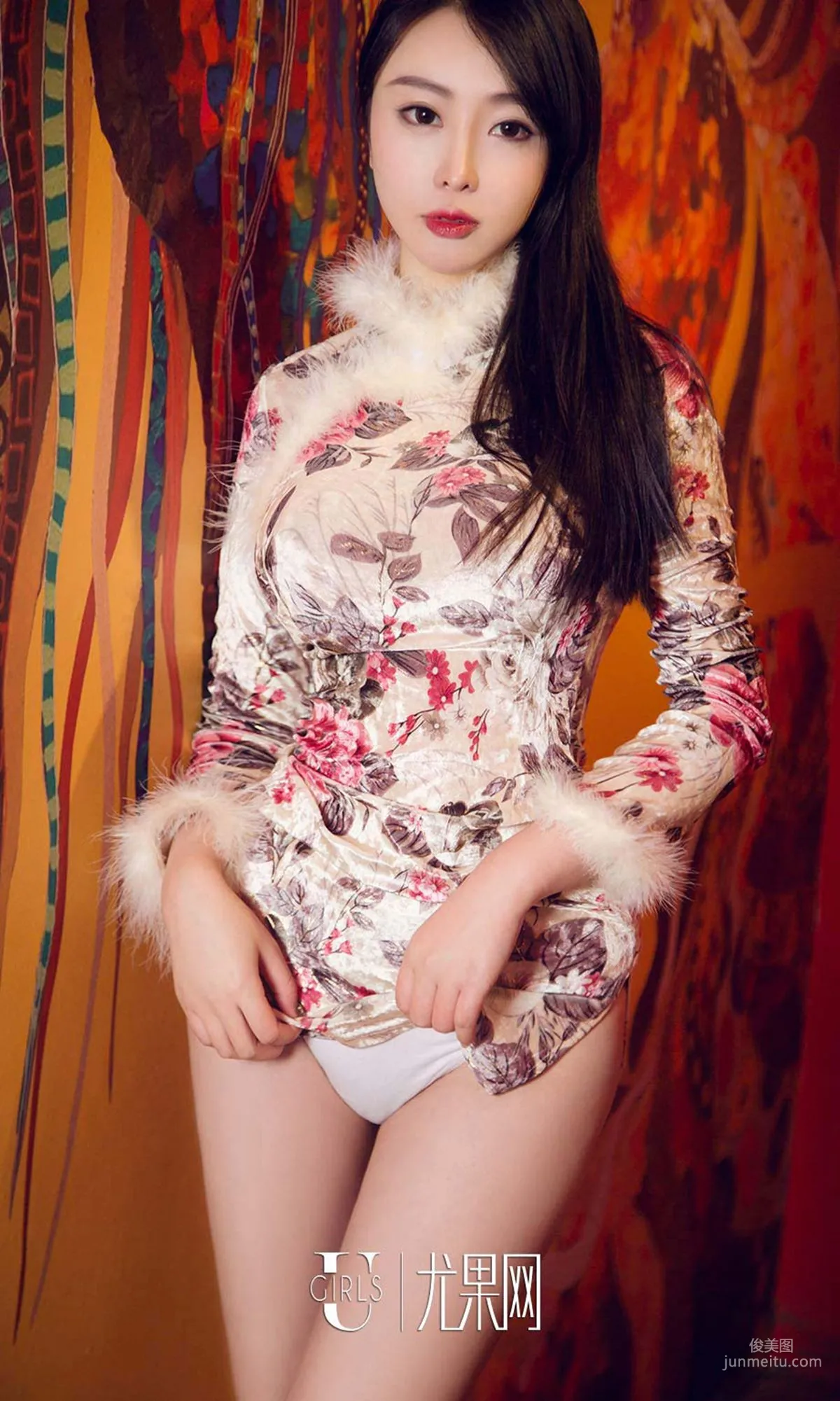 小欣欣《爱的小心心》 [尤果圈爱尤物] No.1358 写真集5