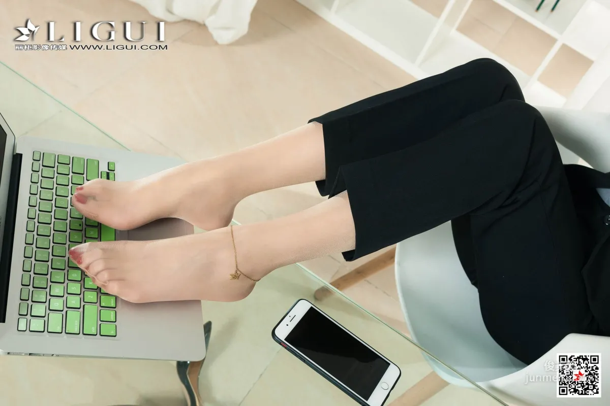 苏曼《紧身裤OL女郎》 [丽柜Ligui] 网络丽人 写真集48