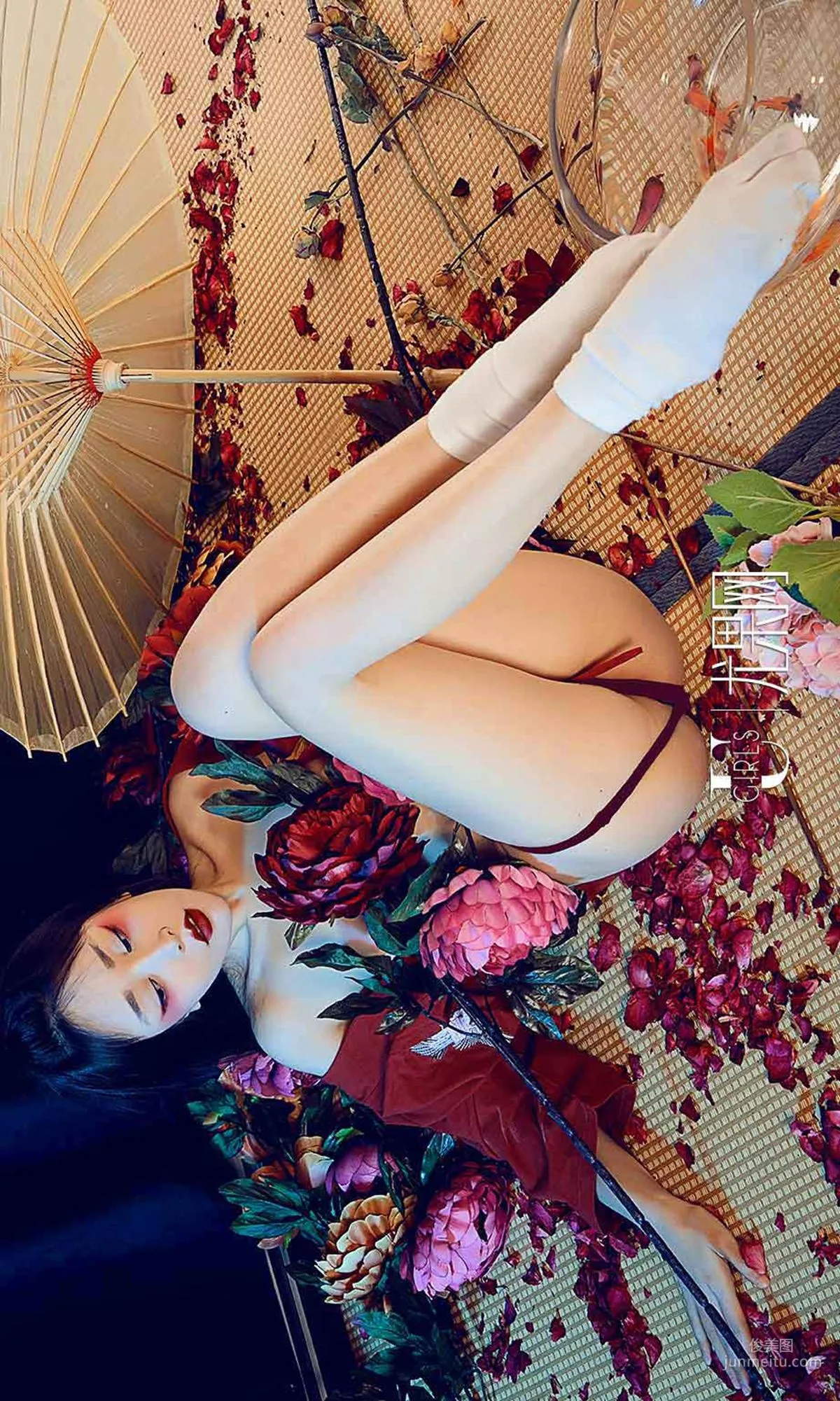 豌豆公主《姹紫嫣紅》 [尤果圈愛尤物] No.1366 寫真集 28