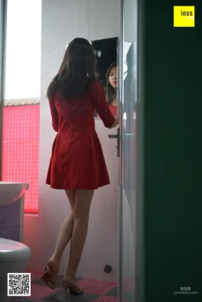 腿模七七 《七七紅色蕾絲裙》 [異思趣向IESS] 絲襪美腿寫真集