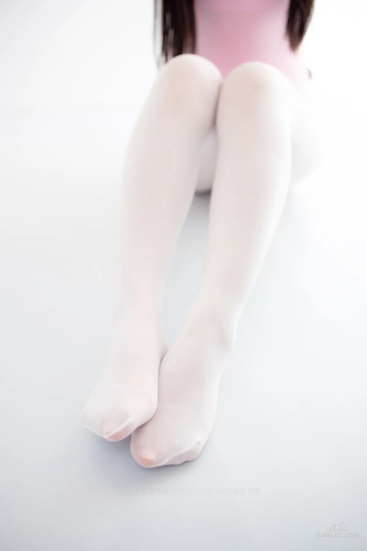 50D白丝练功服百合踩物 [森萝财团] [X-053] 写真集12