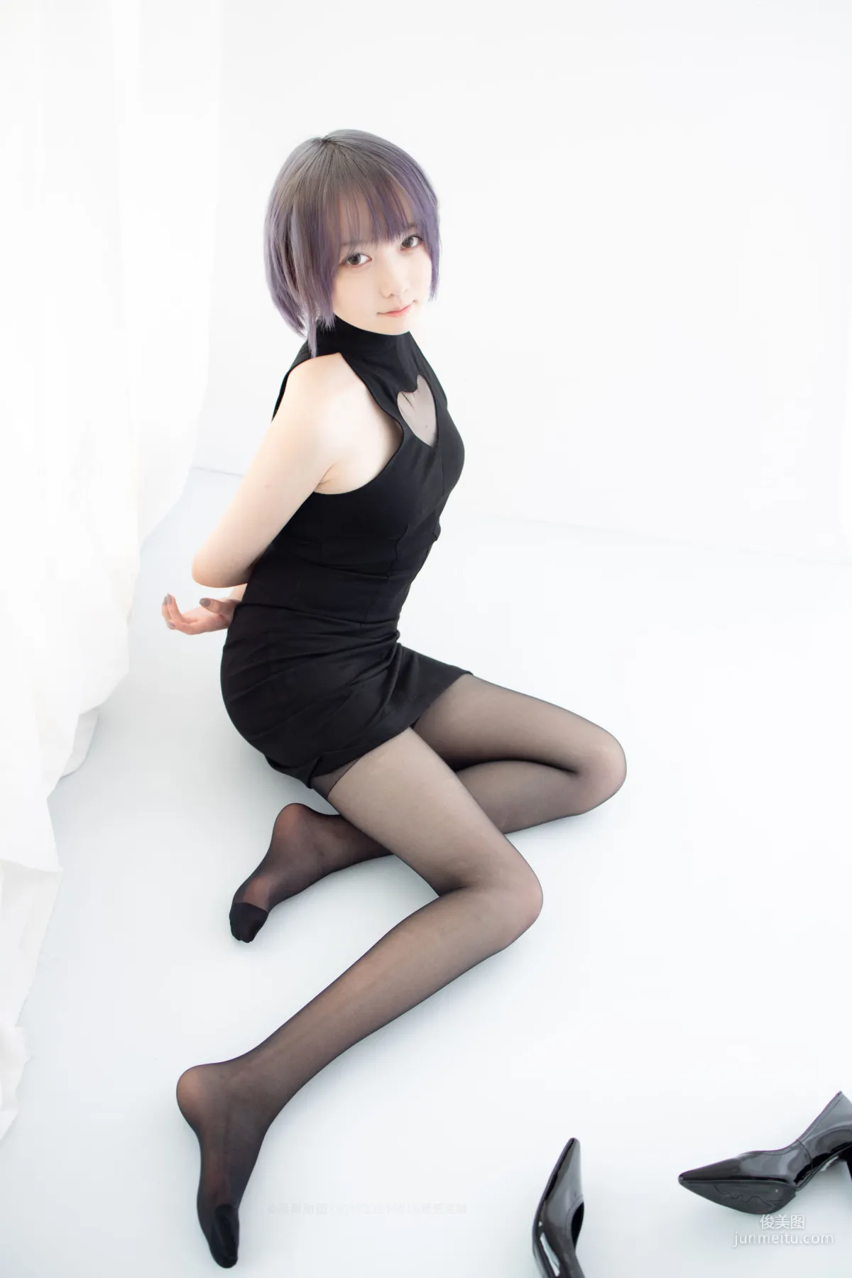 20D黑丝踩物 [森萝财团] [X-051] 写真集12
