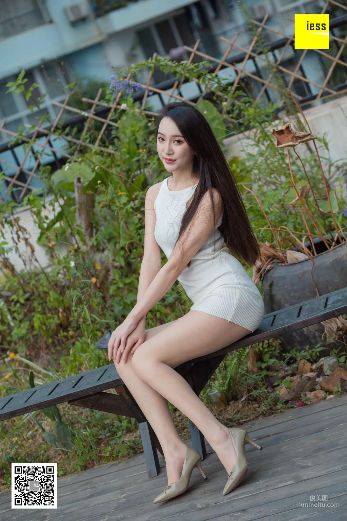 Model Yun Zhi Yun Zhi Balcony Short Skirt [IESS] Silk Legs Photo Set photo 83