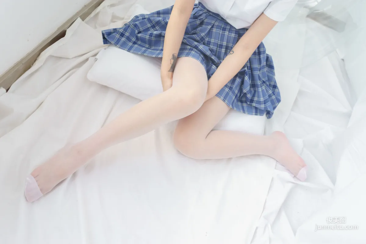 蓝色格子裙萝莉少女 [森萝财团] [BETA-030] 写真集36