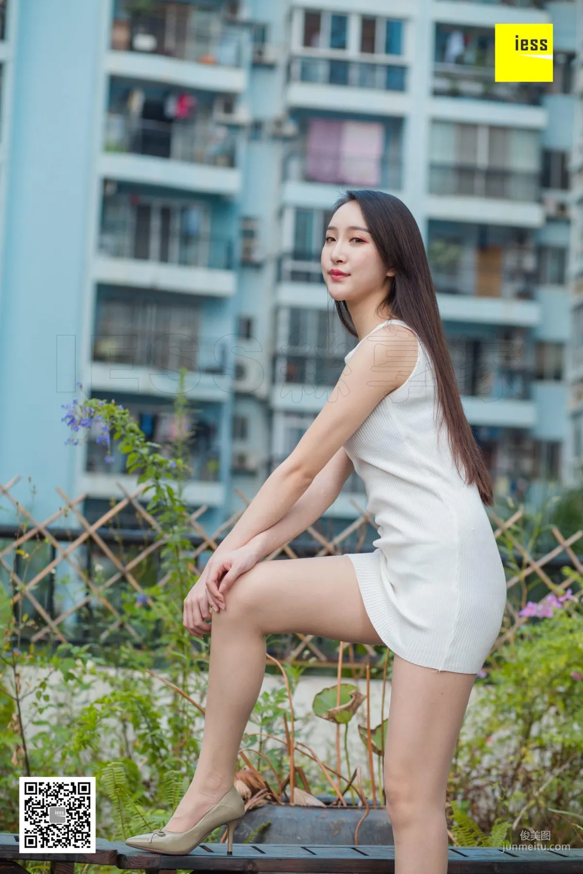 Model Yun Zhi Yun Zhi Balcony Short Skirt [IESS] Silk Legs Photo Set photo 81